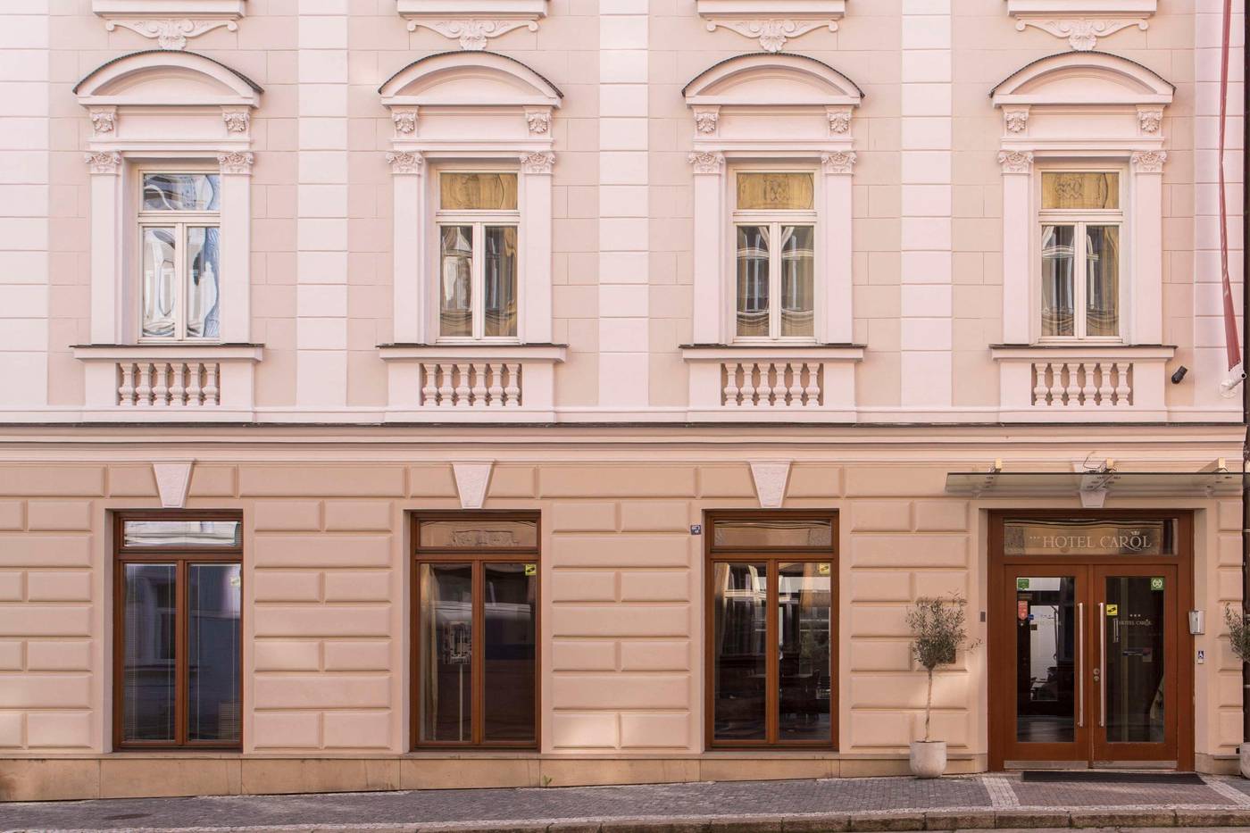 Hotel-Carol-General-view-38