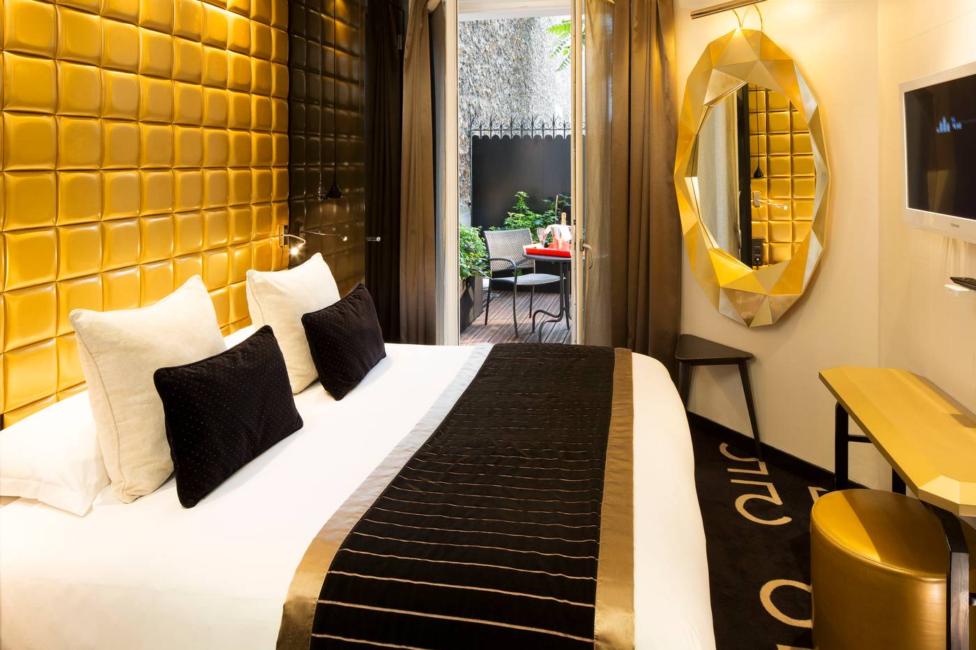 Platine-Hotel-et-Spa-Room-1