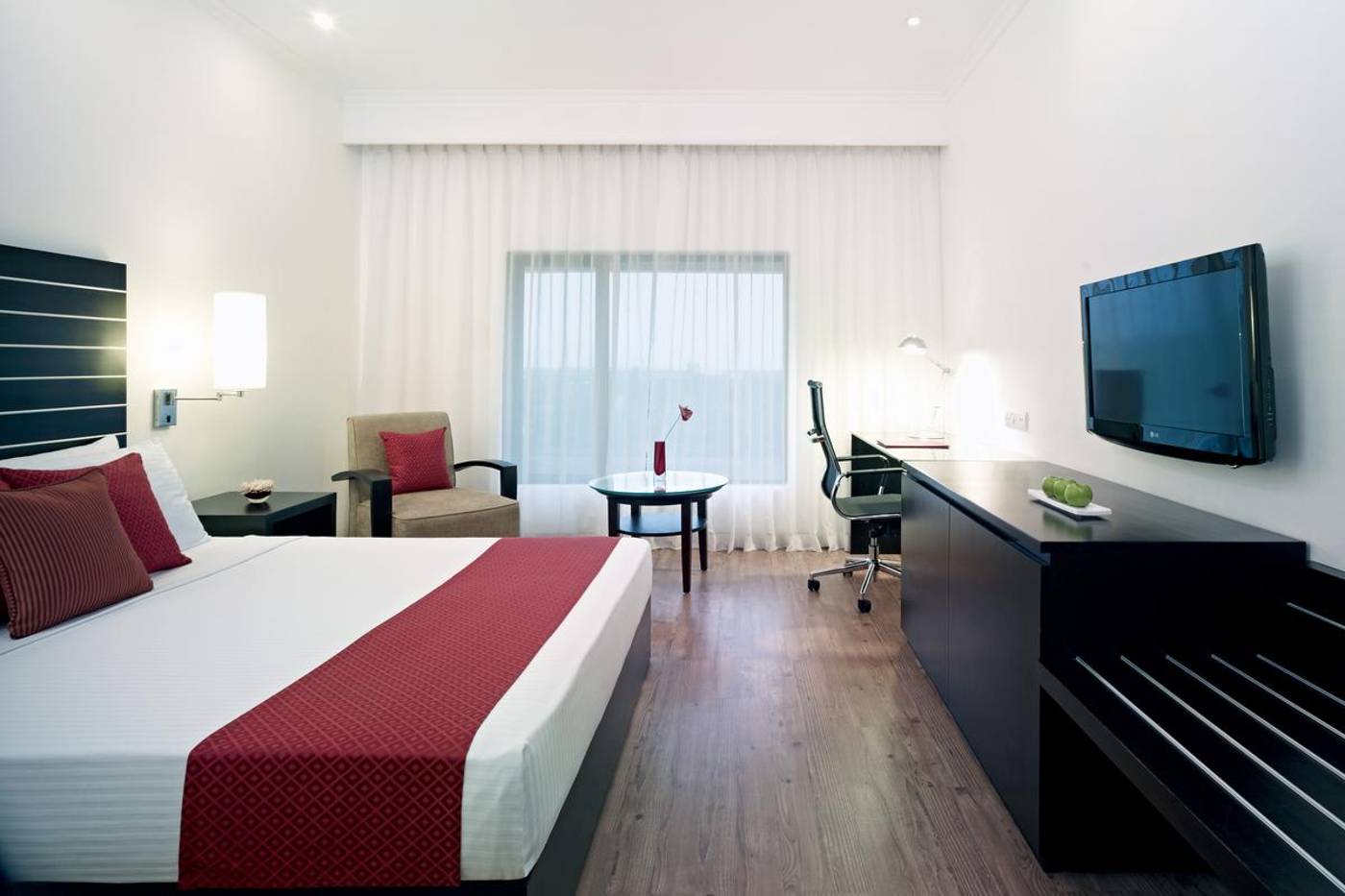 Vivanta-Colombo-Airport-Garden-Room-8