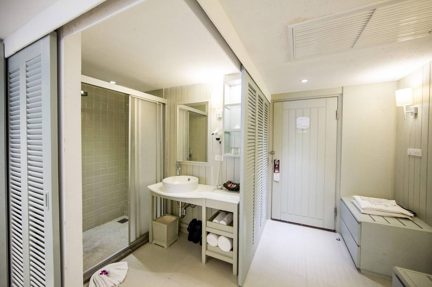 Katathani-Phuket-Beach-Resort-Room-63