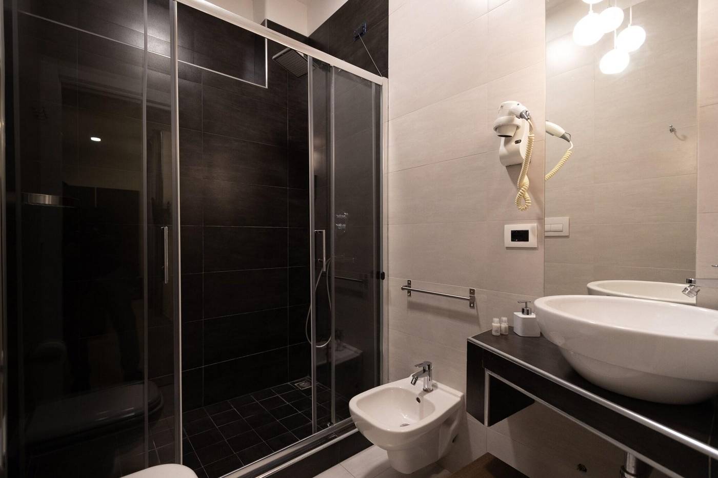 Maison-Maneli-Luxury-B-B-Room-34