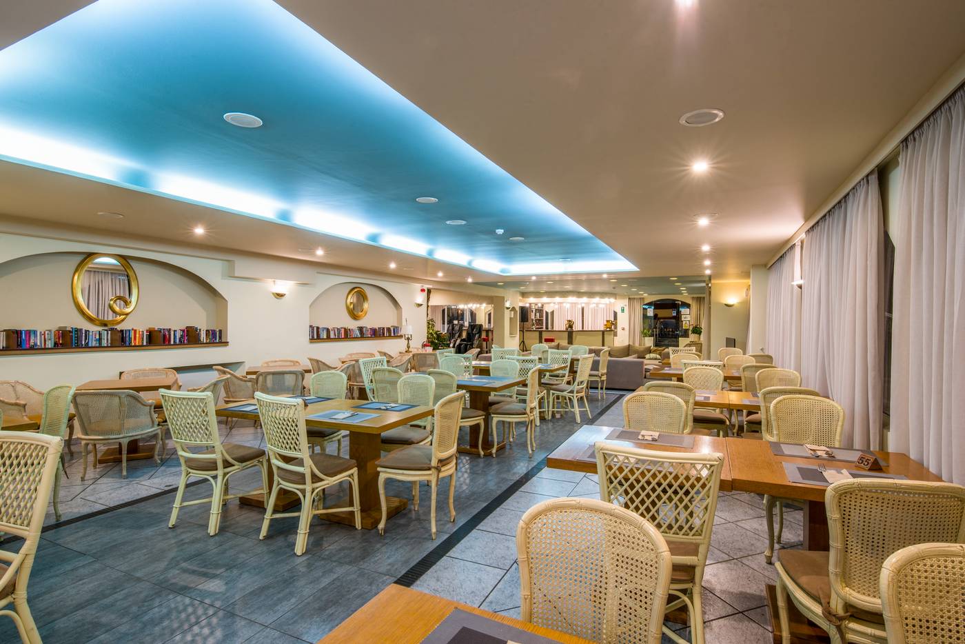 Kalyves-Beach-Restaurant-39