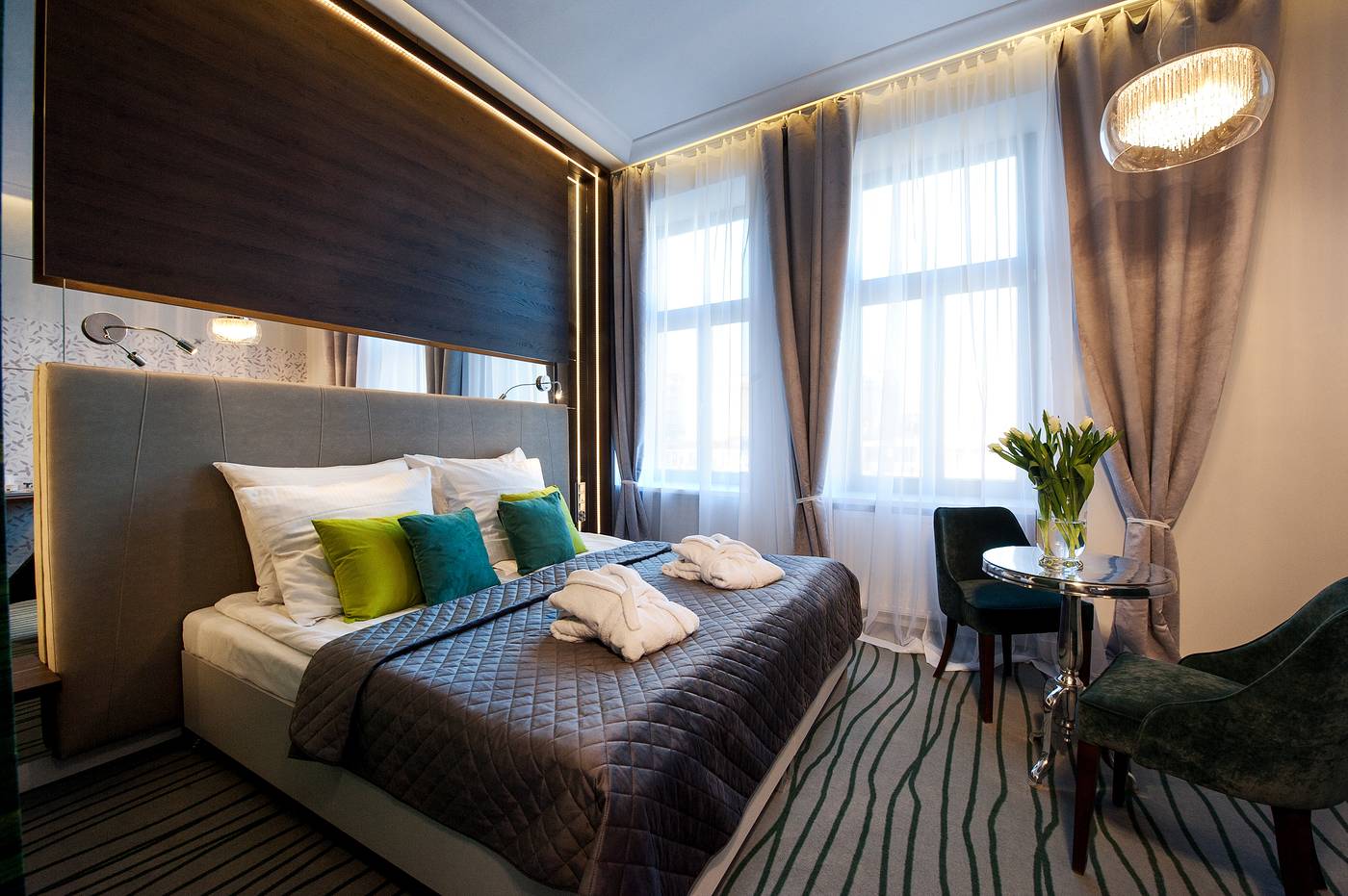 Plaza-Boutique-Hotel-Room-16