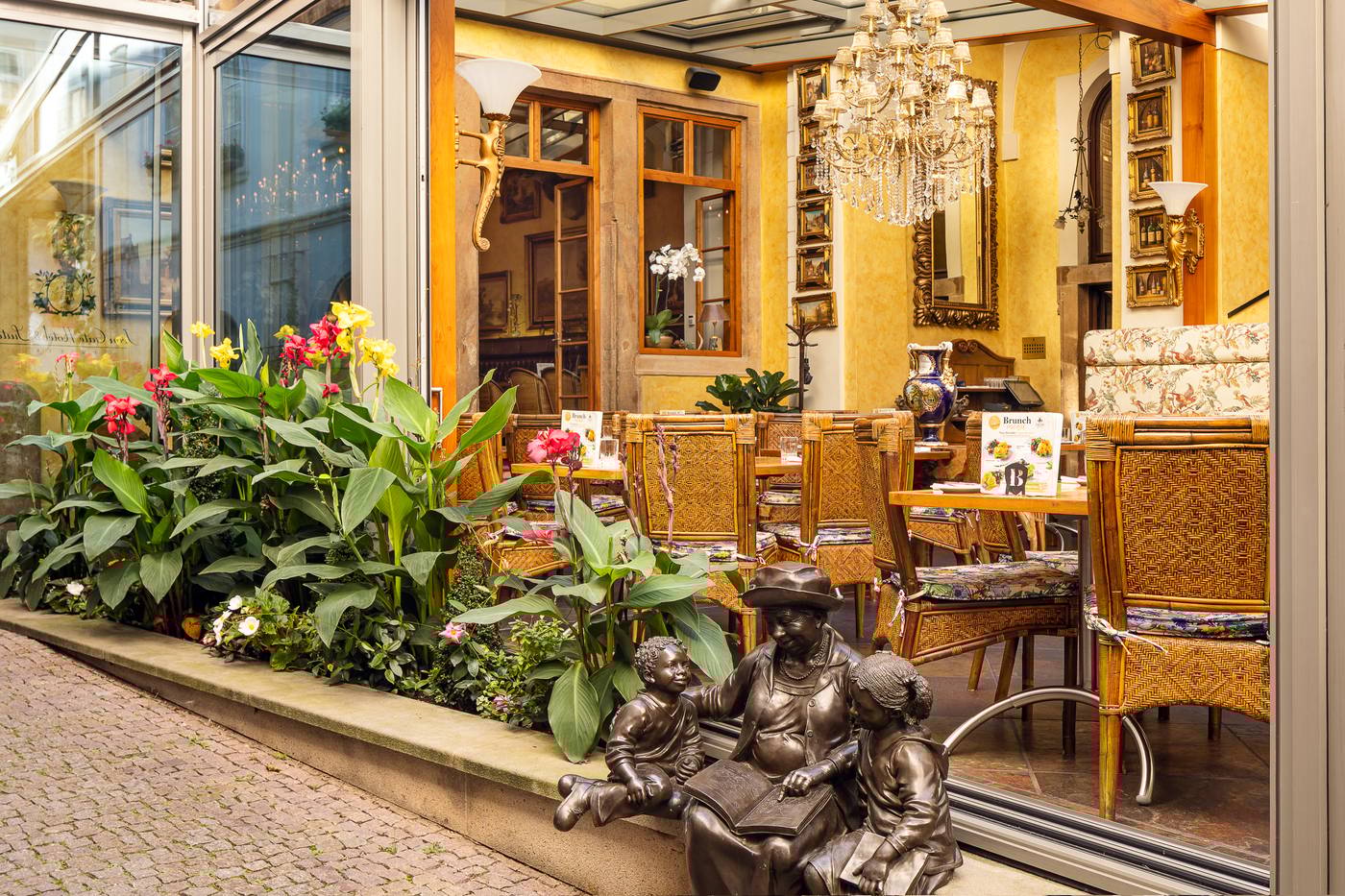 Iron-Gate-Hotel---Suites-Prague-by-BHG-Restaurant-5