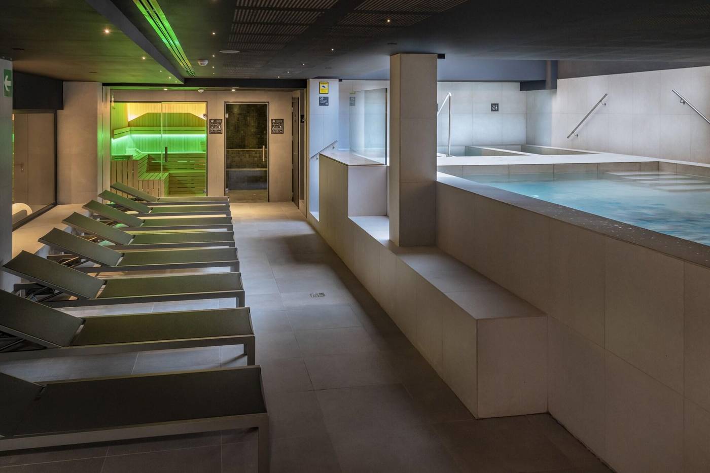 Hotel-Caprici-Sports-and-Entertainment-53