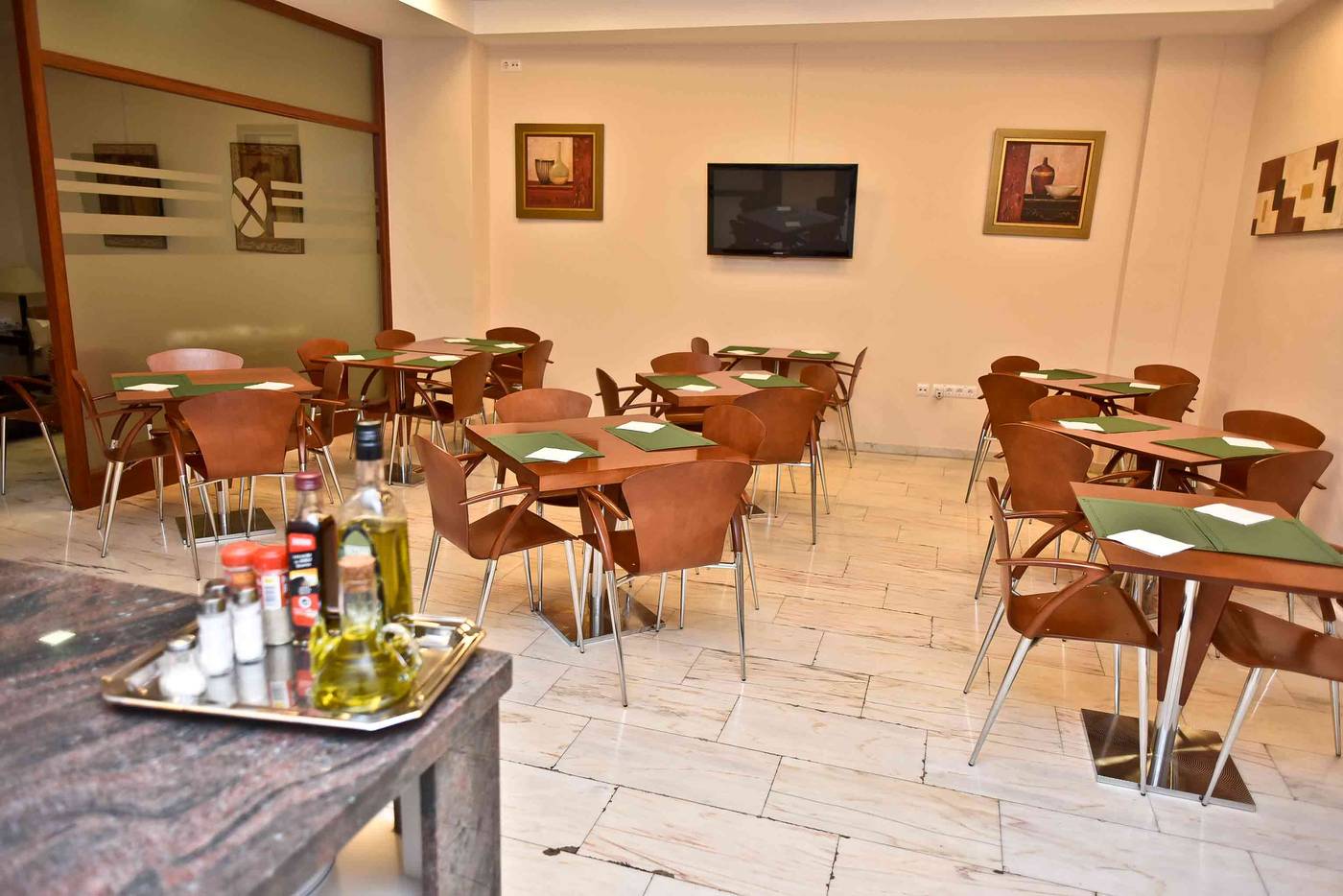 Adsubia-Restaurant-26