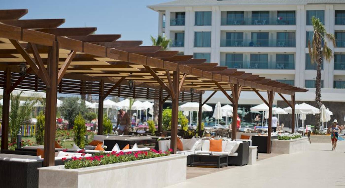 Novia Dionis Resort & Spa