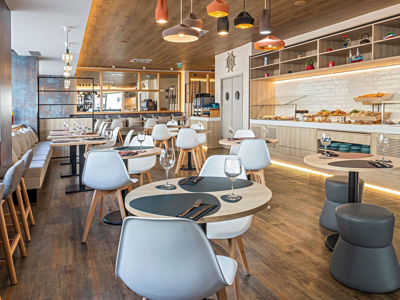 ibis-Styles-Lisboa-Centro-Liberdade-NE-Restaurant-12