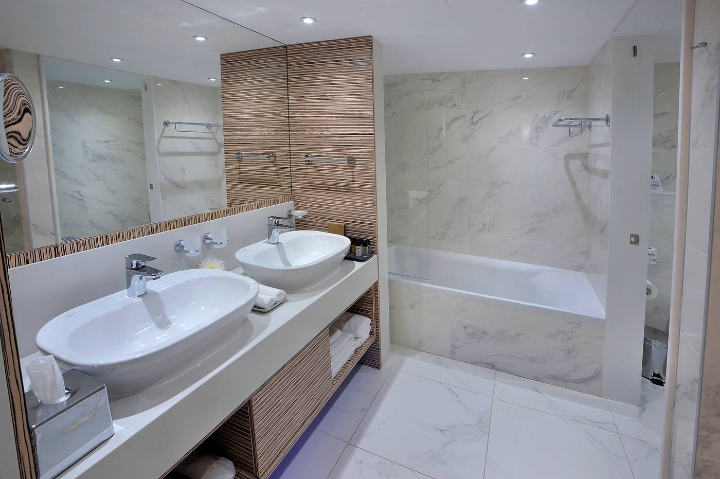 Olympic-Lagoon-Resort-Room-81