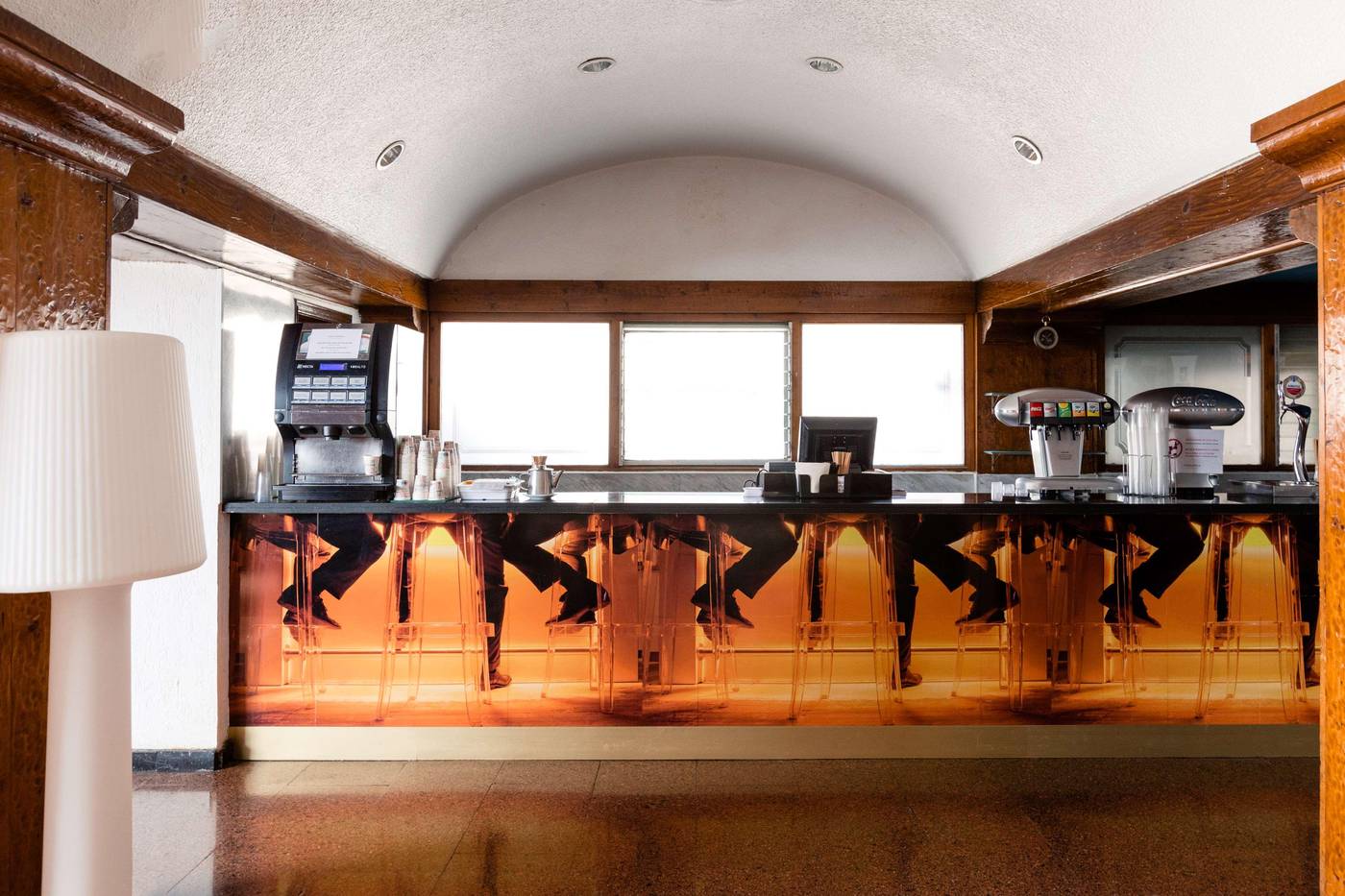 Catalonia-Punta-del-Rey-Bar-48