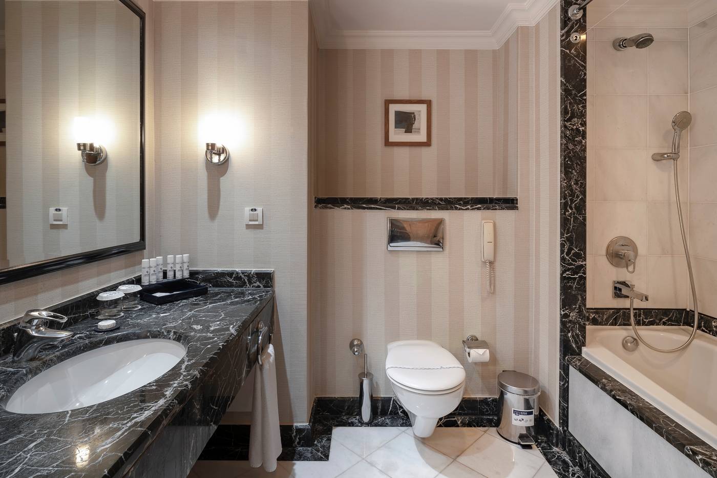 The-Norm-Oriental-Room-33