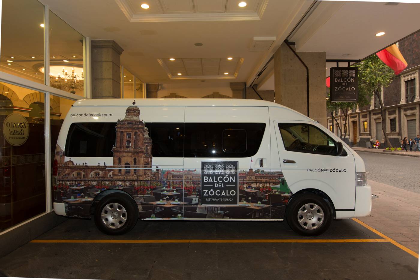 Zocalo Central, Food & Beverages Included-Mexico-Cuauhtémoc-General view-6
