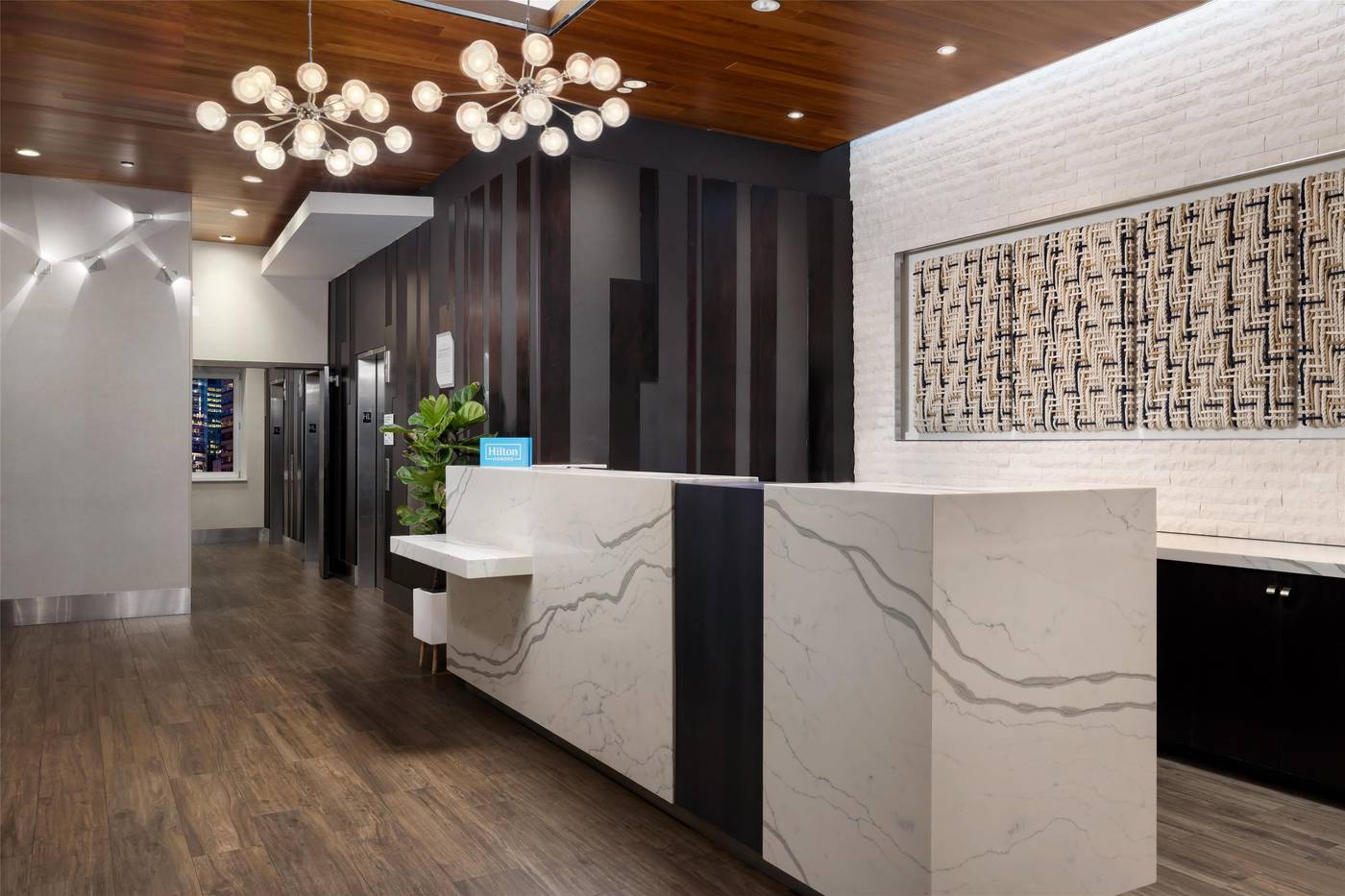 Hilton-Garden-Inn-New-York-Times-Square-Central-General-view-17