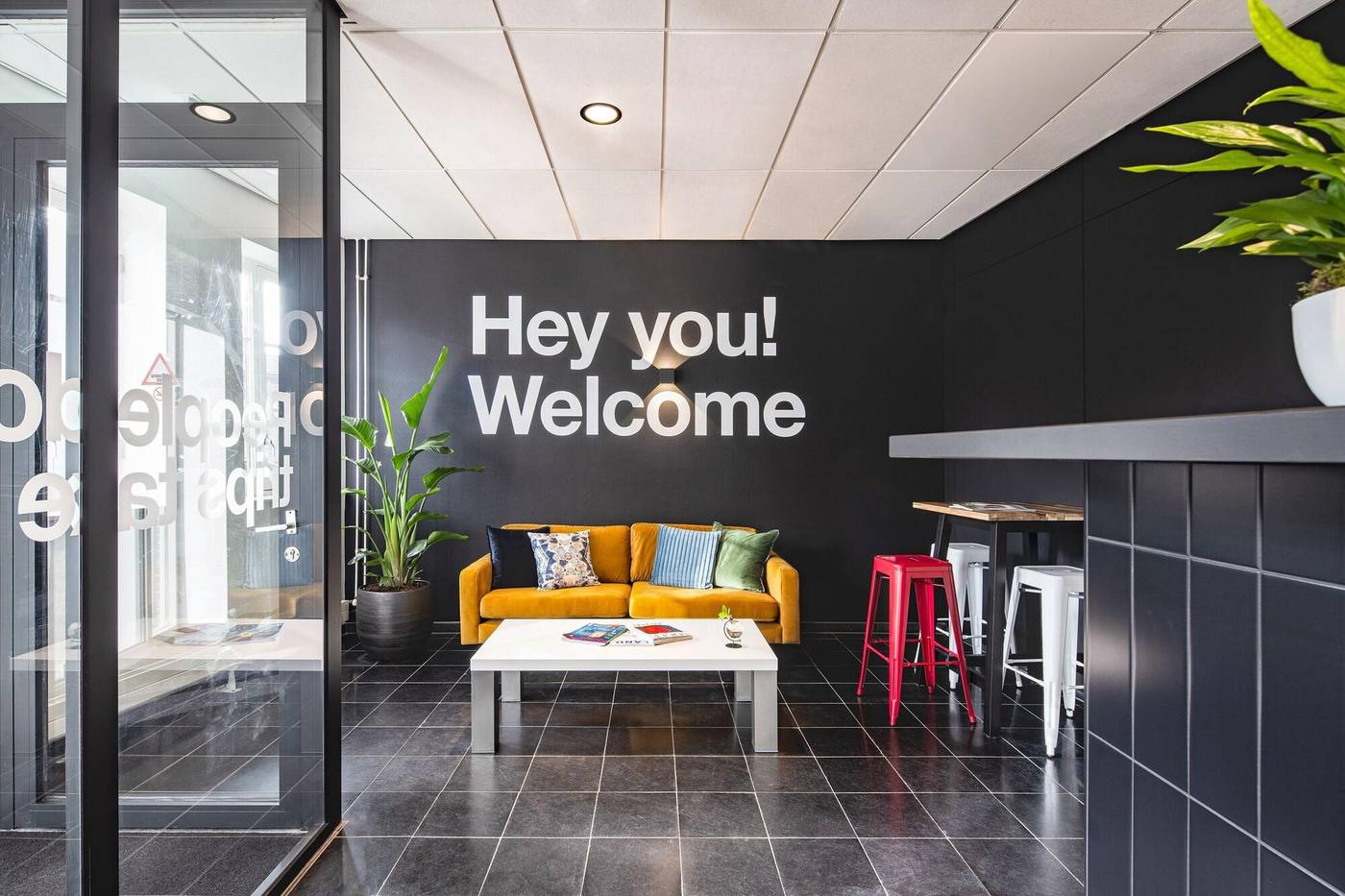 City-Trip-Hostels-Lobby-3