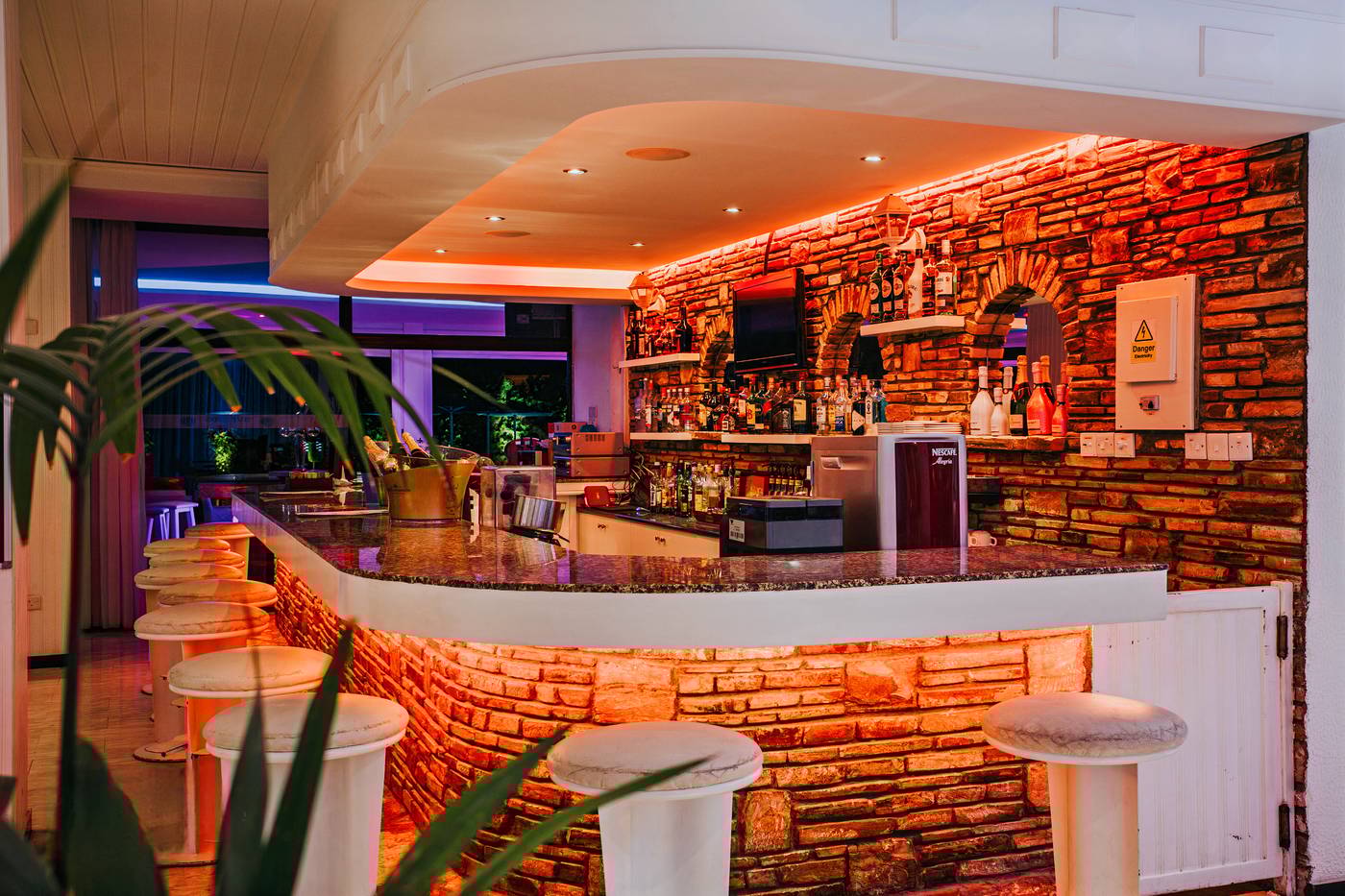 Sveltos-Hotel-Bar-49