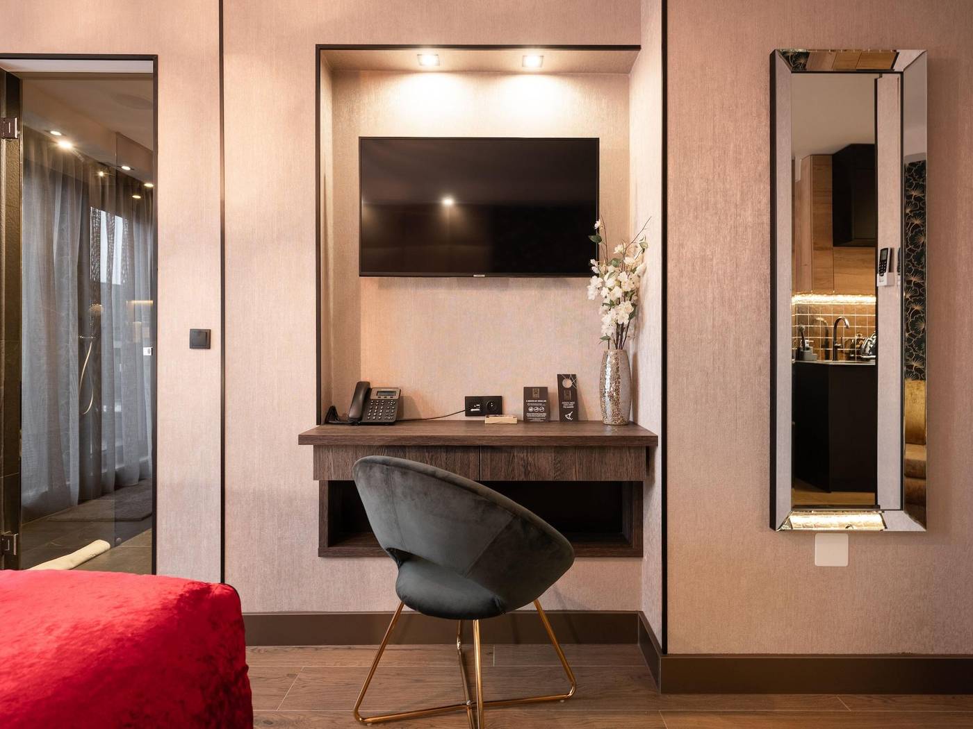 Art-Suites-Hotel-Room-39