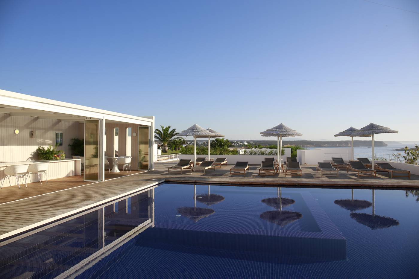 Memmo-Baleeira-Hotel-Pool-4