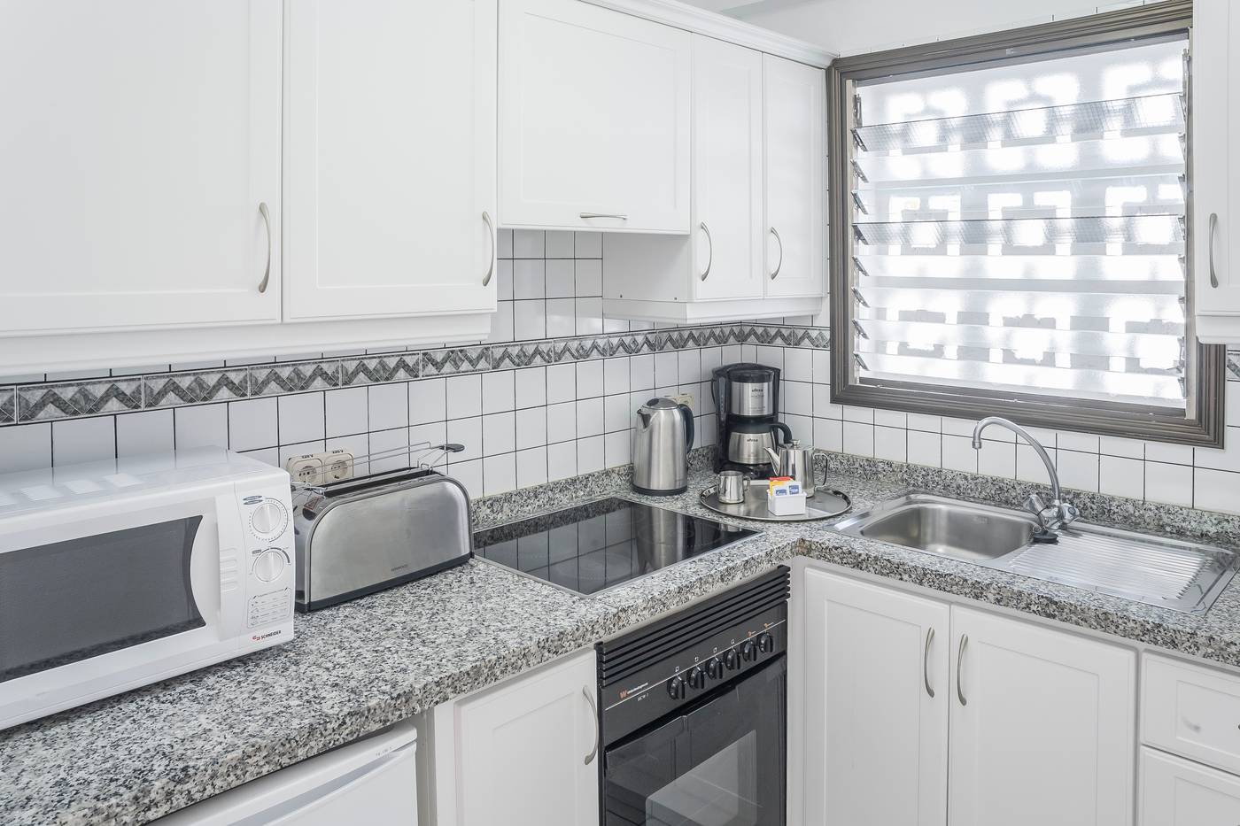 Sunset-Bay-Club-Room-40