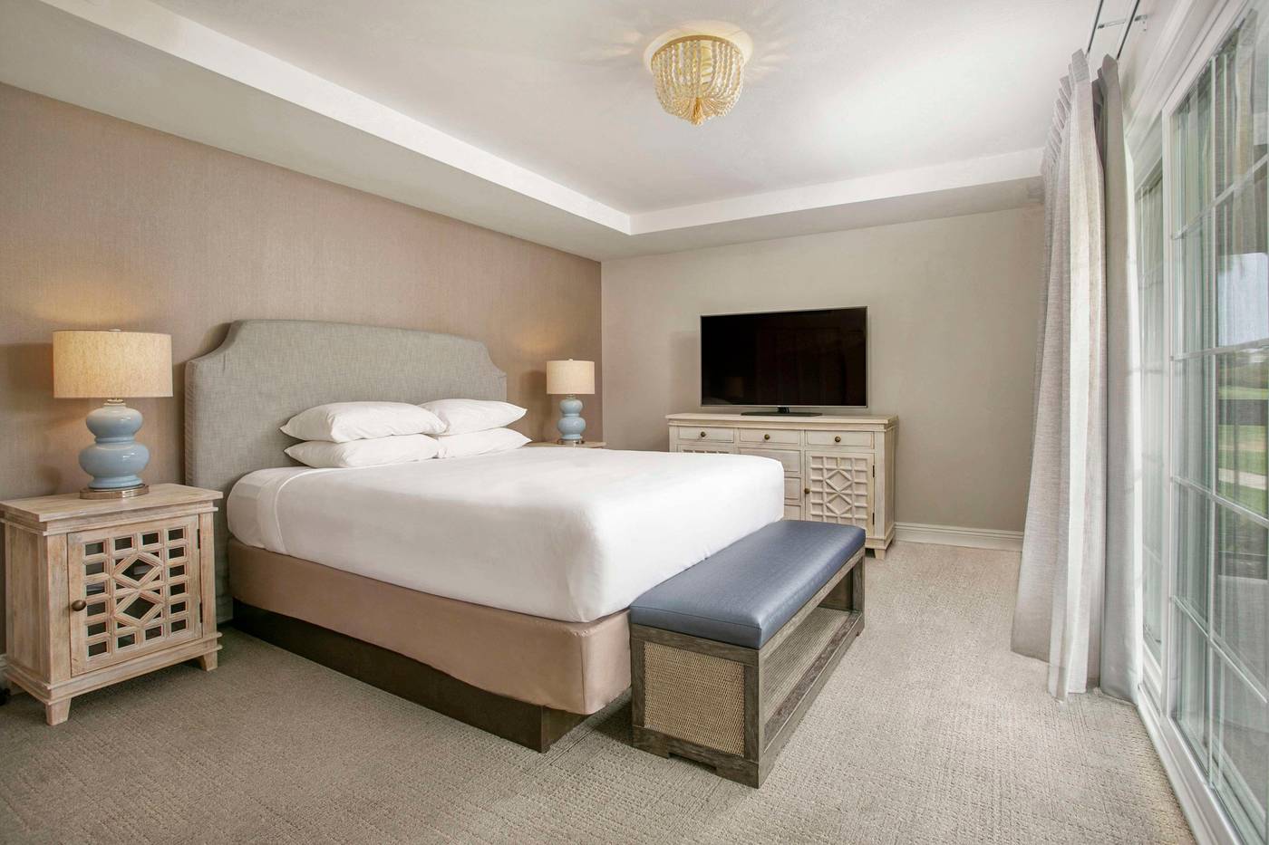 Hyatt-Regency-Newport-Beach-Room-23