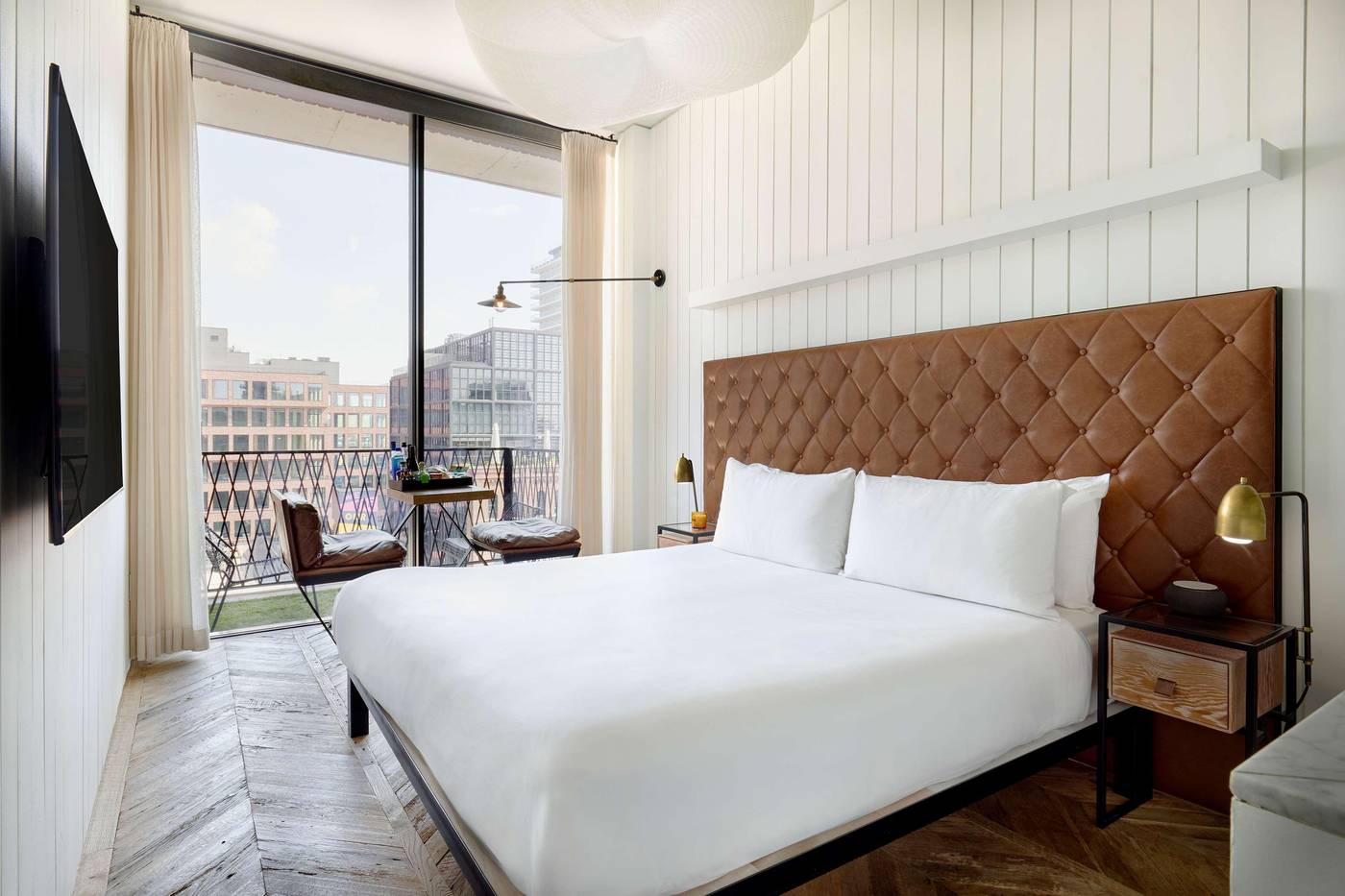 Arlo-Williamsburg-Room-24