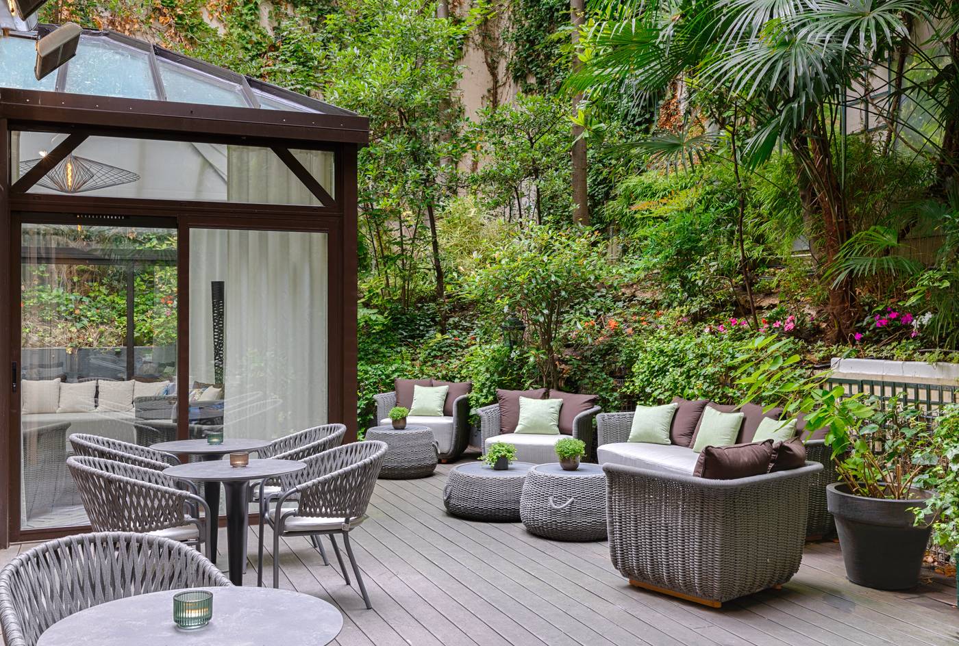 Garden-Elysee-Terrace-35