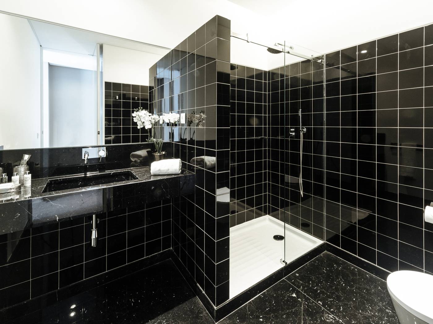 Dear-Lisbon-Gallery-House-Room-26