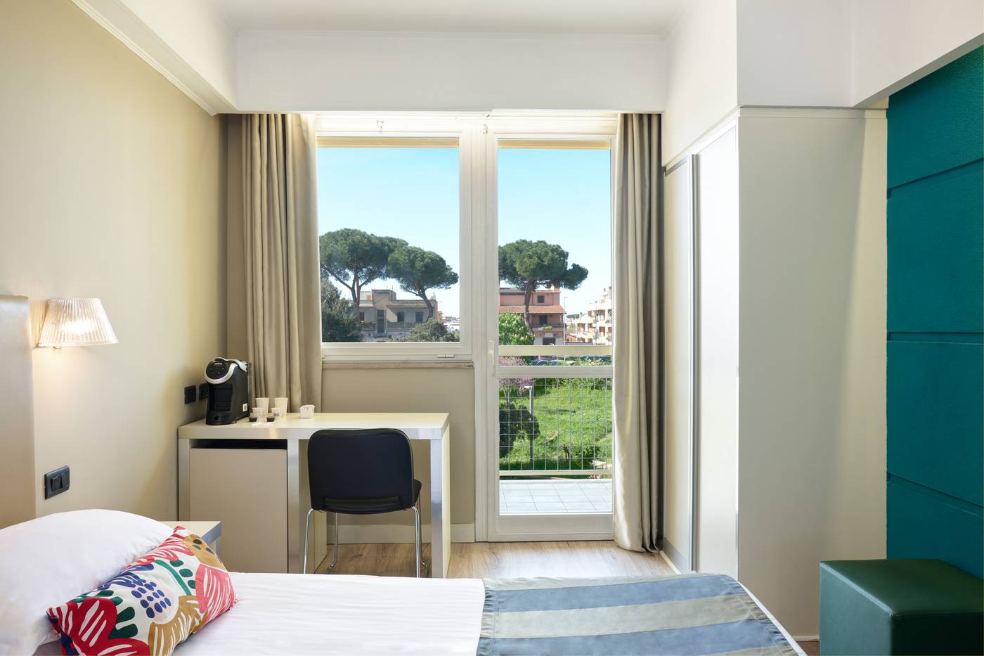 Roma-Tor-Vergata-Hotel-Room-18