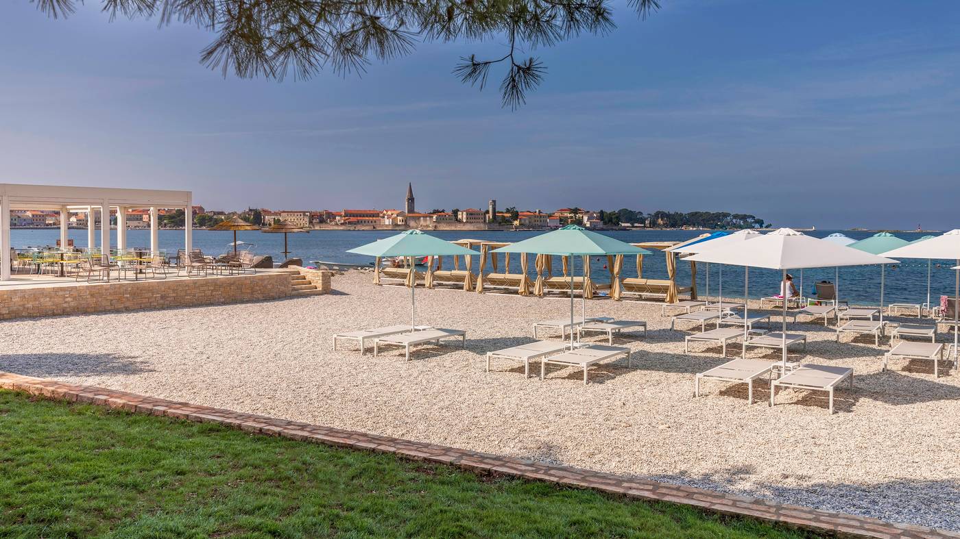 Valamar-Parentino-Hotel-Beach-10