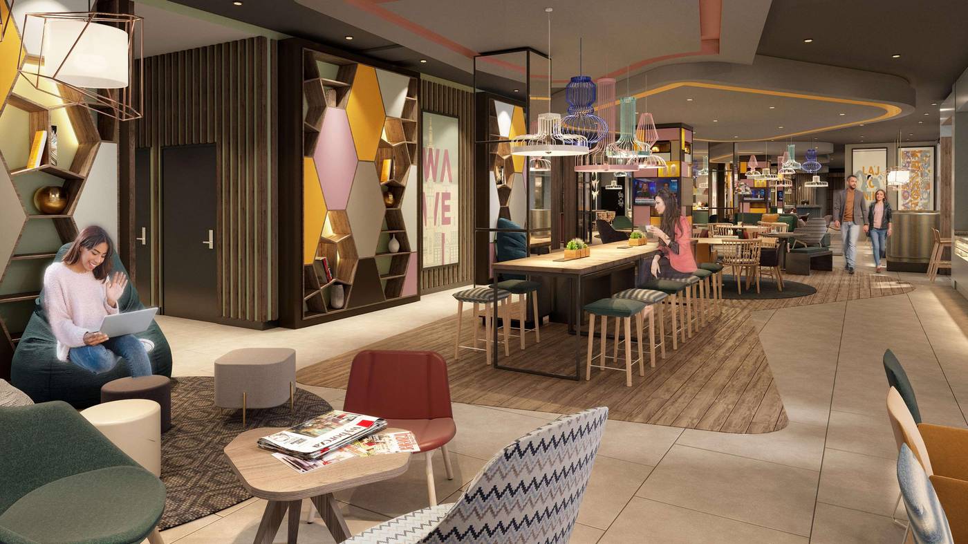 Hampton-By-Hilton-Krakow-Airport-Lobby-16
