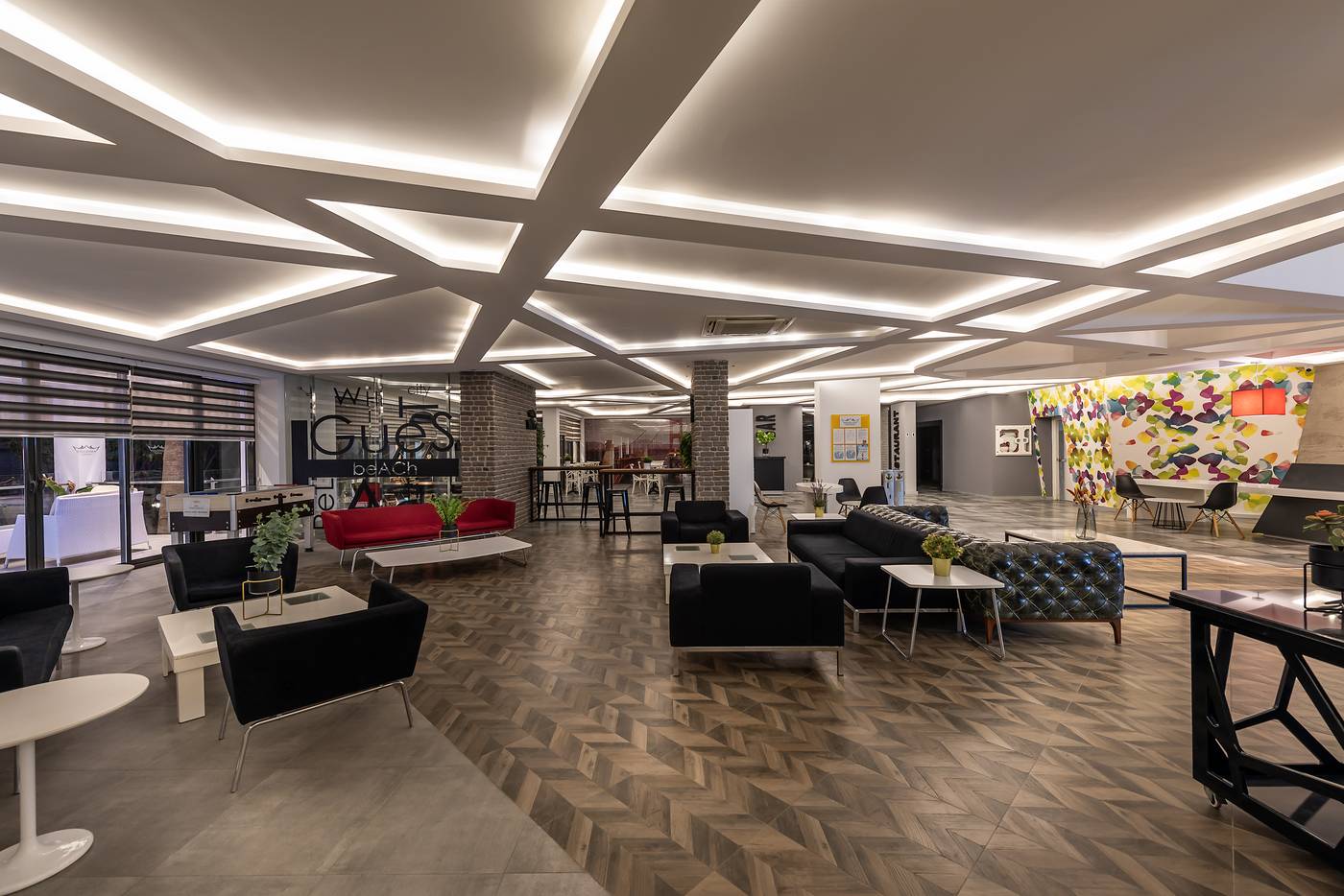 White-City-Beach-Hotel-Lobby-52