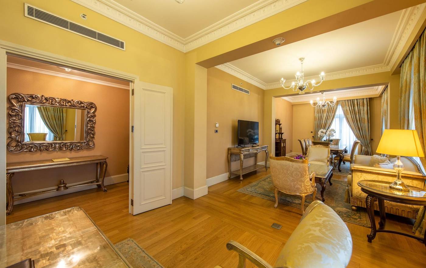 Pera-Palace-Hotel-Room-9