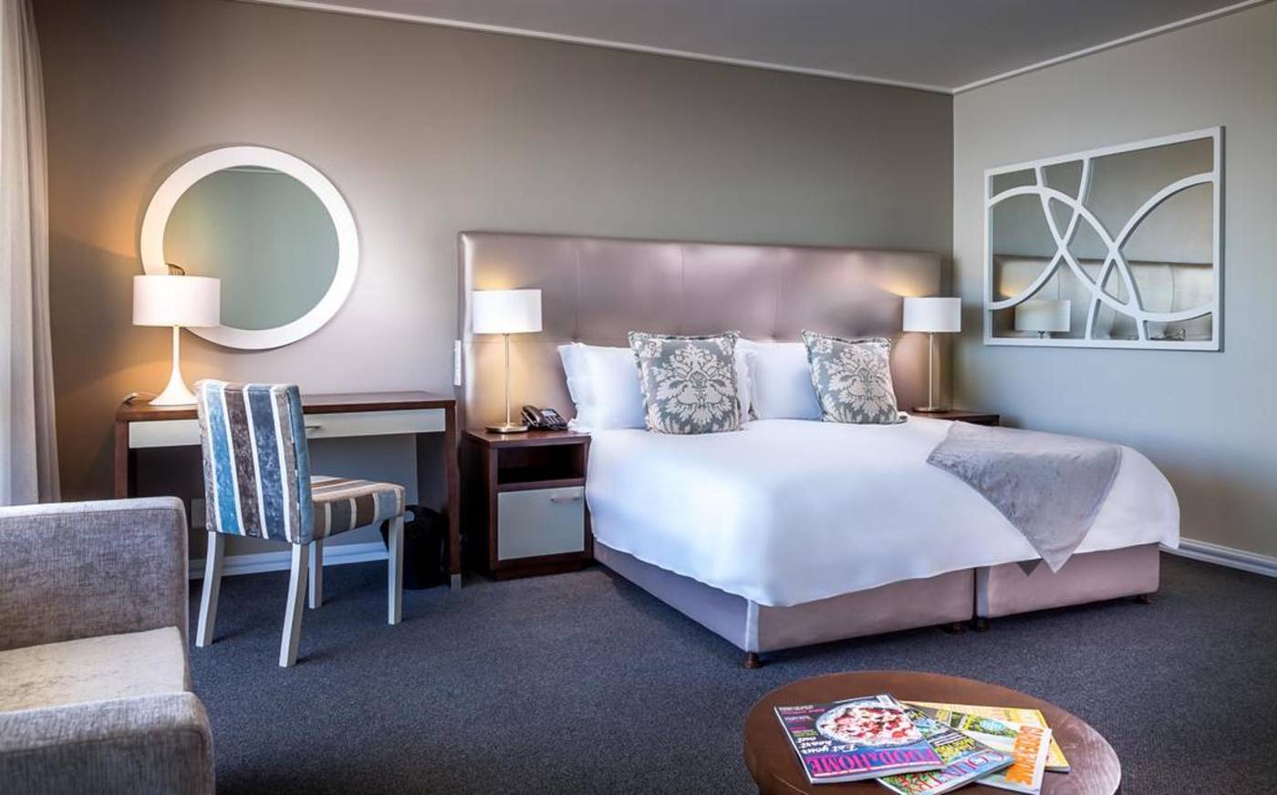 Lagoon-Beach-Room-30