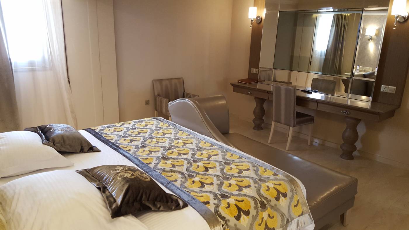 Adams-Beach-Hotel-Room-44