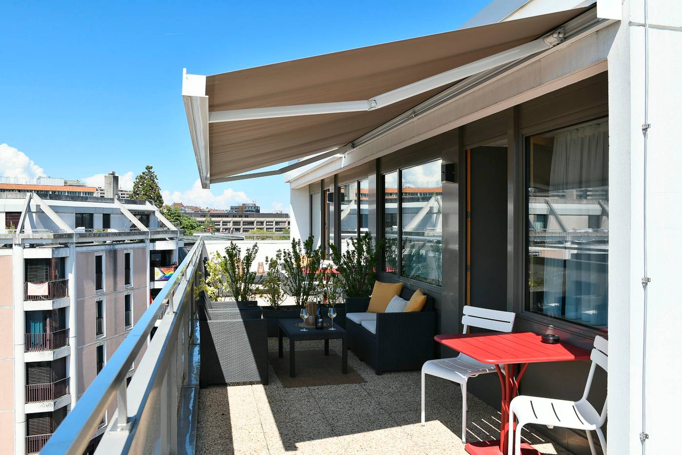 Home-Swiss-Hotel-Room-3