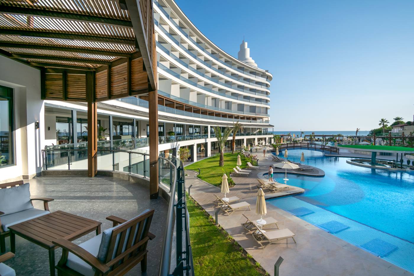 Armas-Bella-Luna-Pool-10