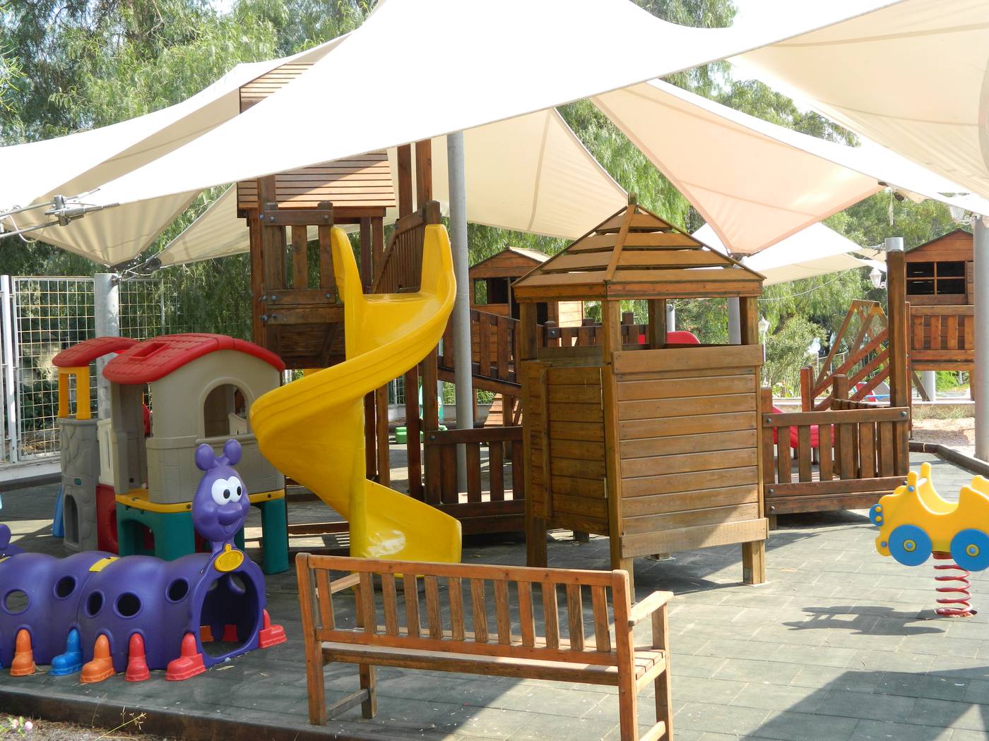 Carpe Mare Beach Resort