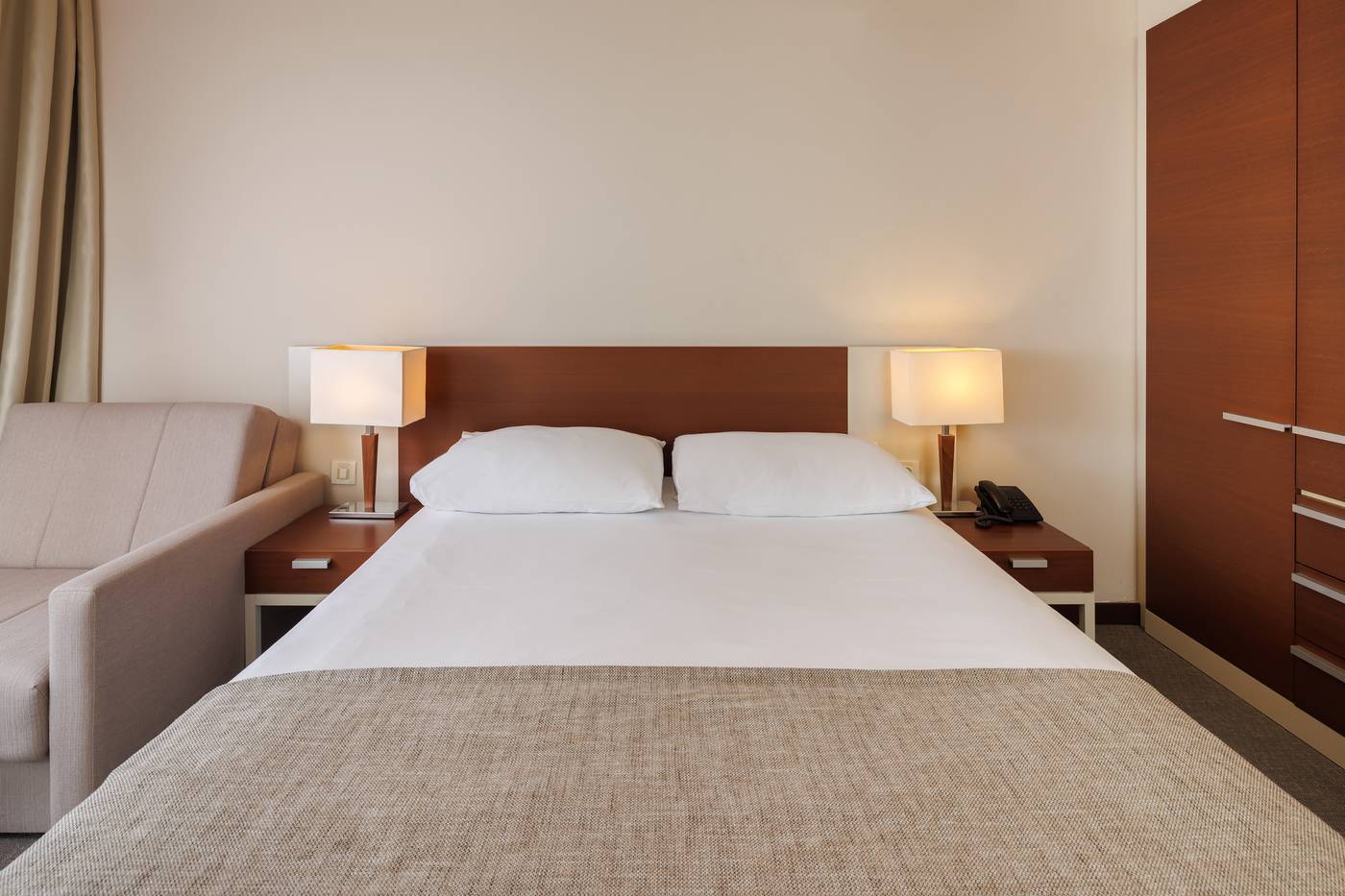 Hotel-Albatros-Plava-Laguna-Room-25