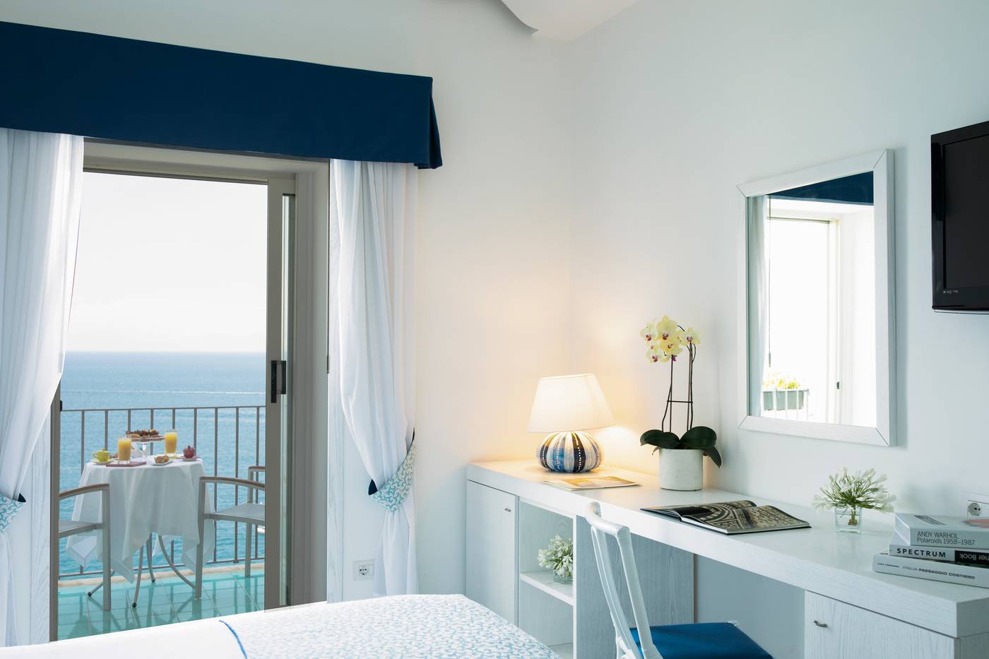 Miramalfi-Room-11