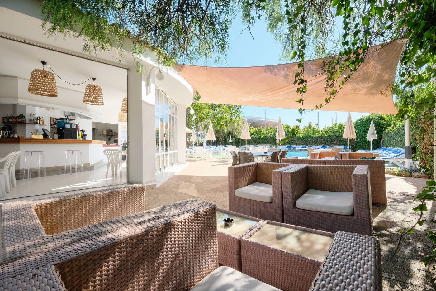 AzuLine-Hotel-Llevant-Bar-8