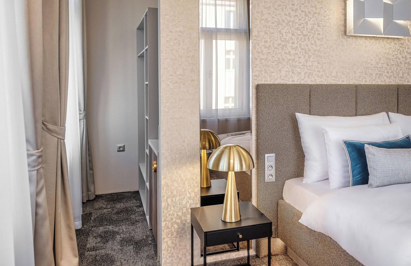 Hotel-Maestro-Room-21