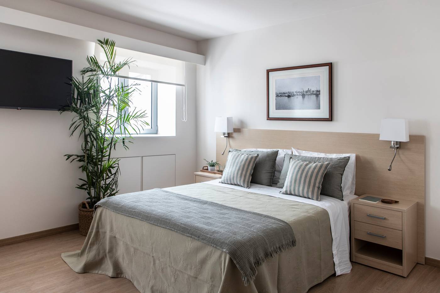 Gallery-Suites---Residences-Room-9