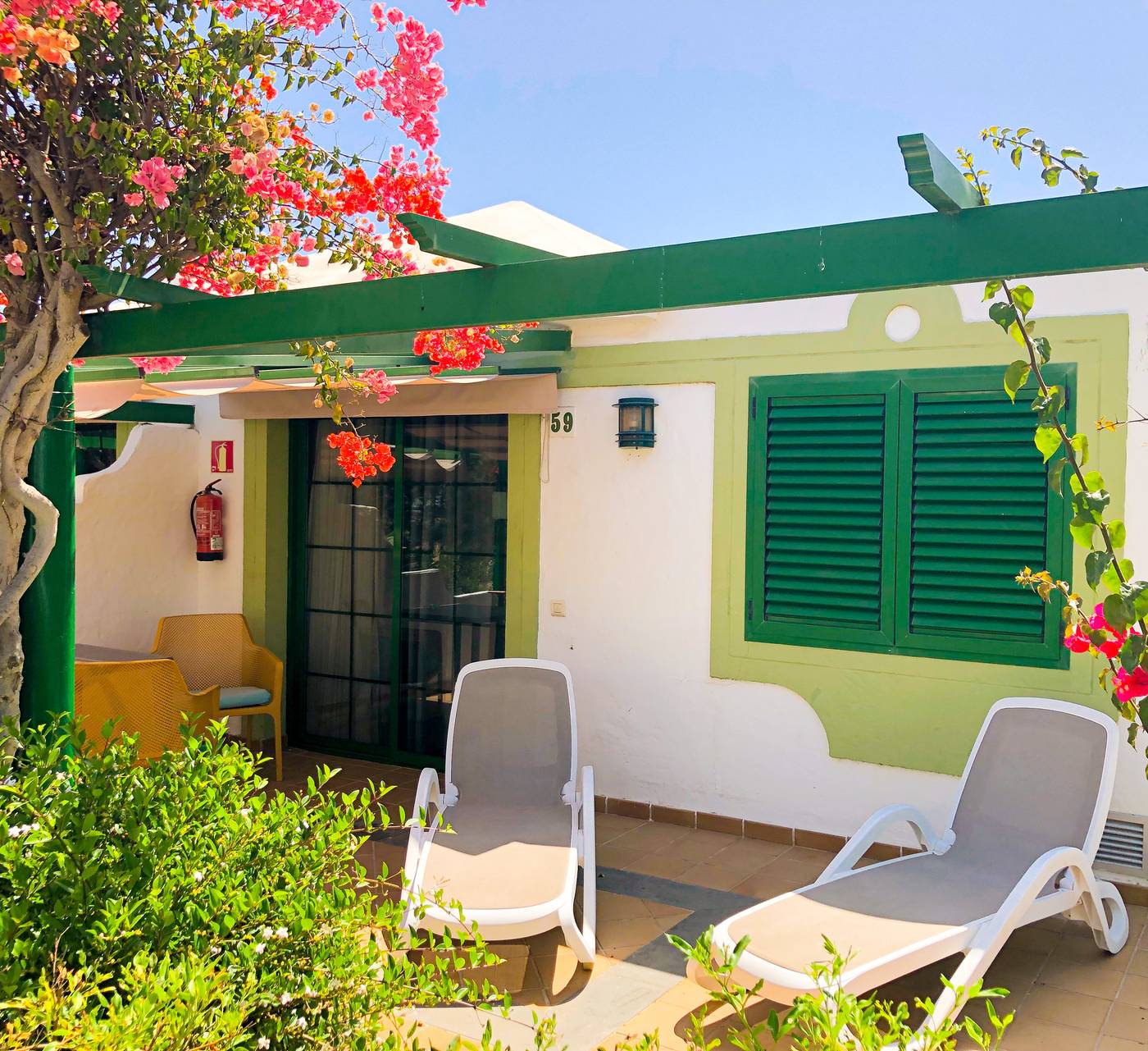 Cordial-Sandy-Golf-Room-29