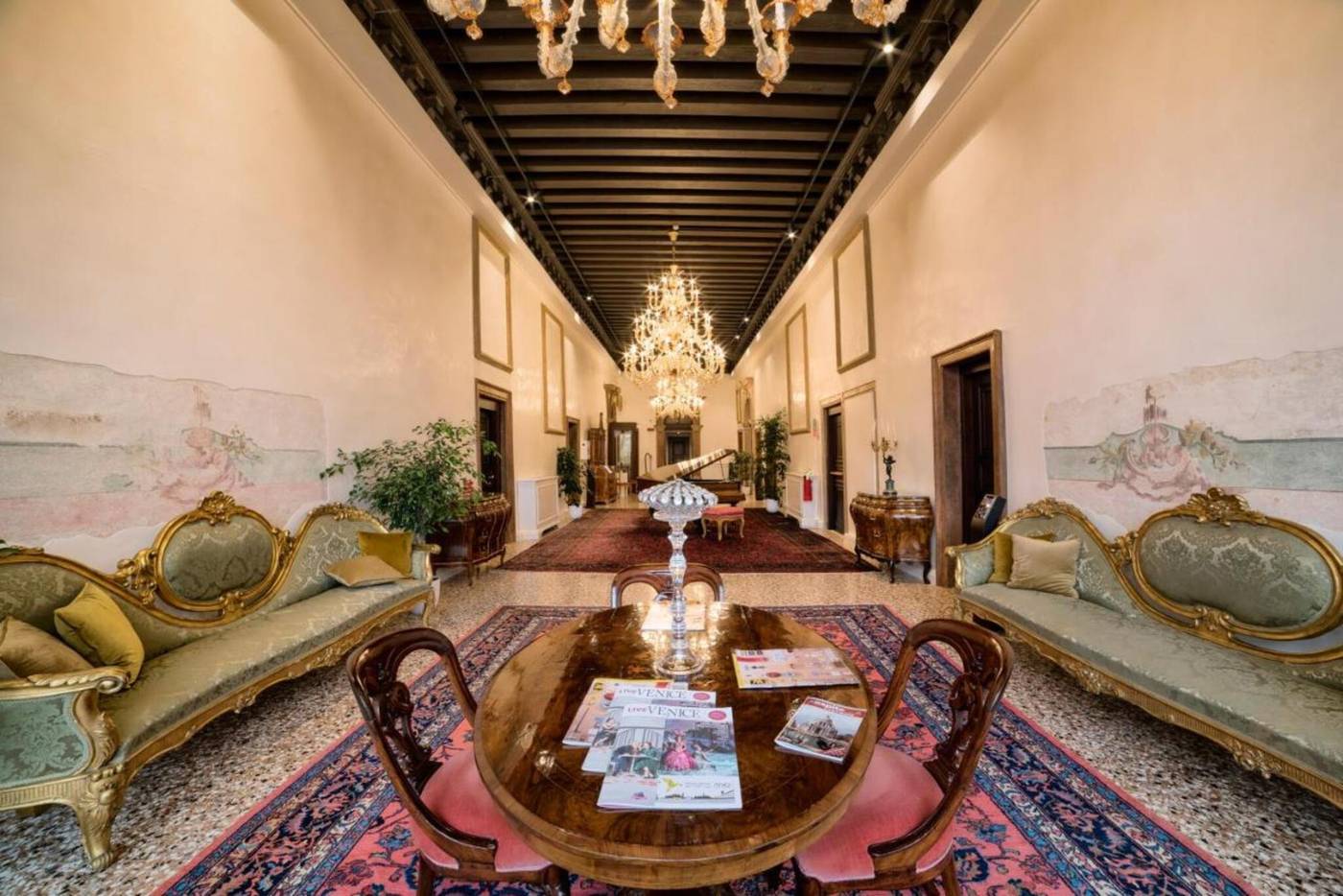 Nani-Mocenigo-Palace-General-view-20