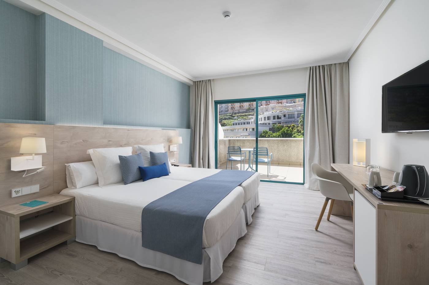 Gran-Hotel-Turquesa-Playa-Room-14