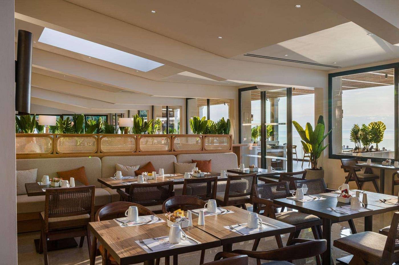 Aeolos-Beach-Resort-Restaurant-55