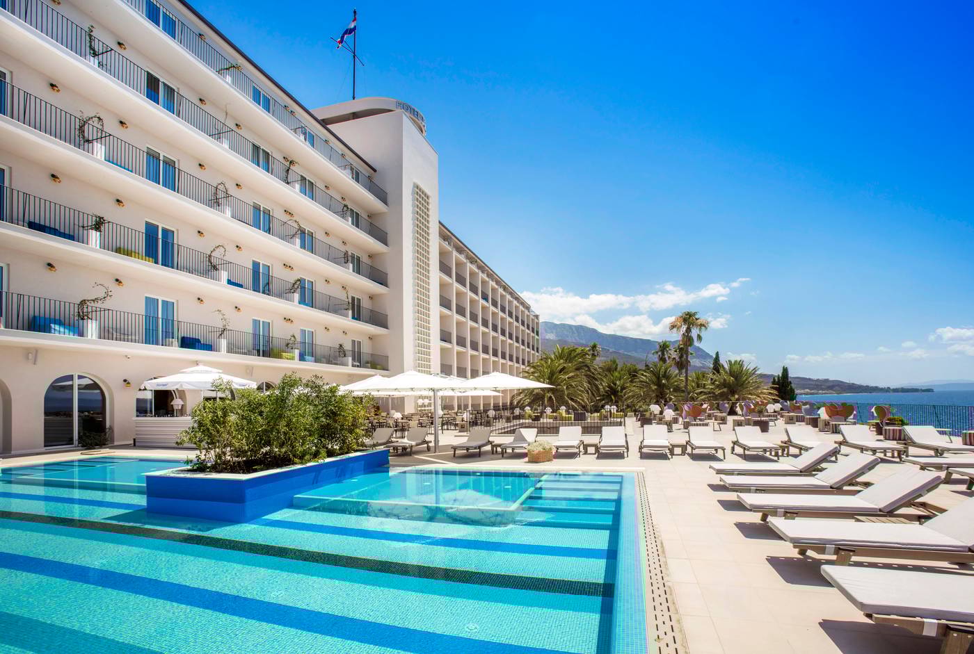 Bluesun-Hotel-Jadran-Pool-2