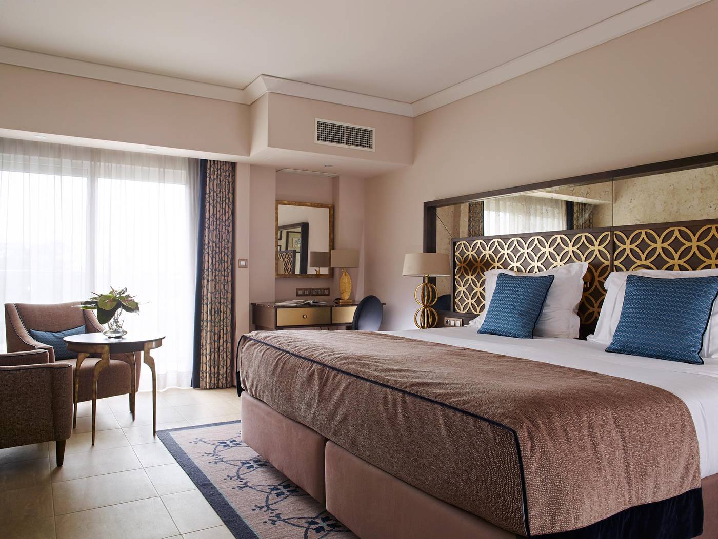 Dona-Filipa-Hotel-Room-17