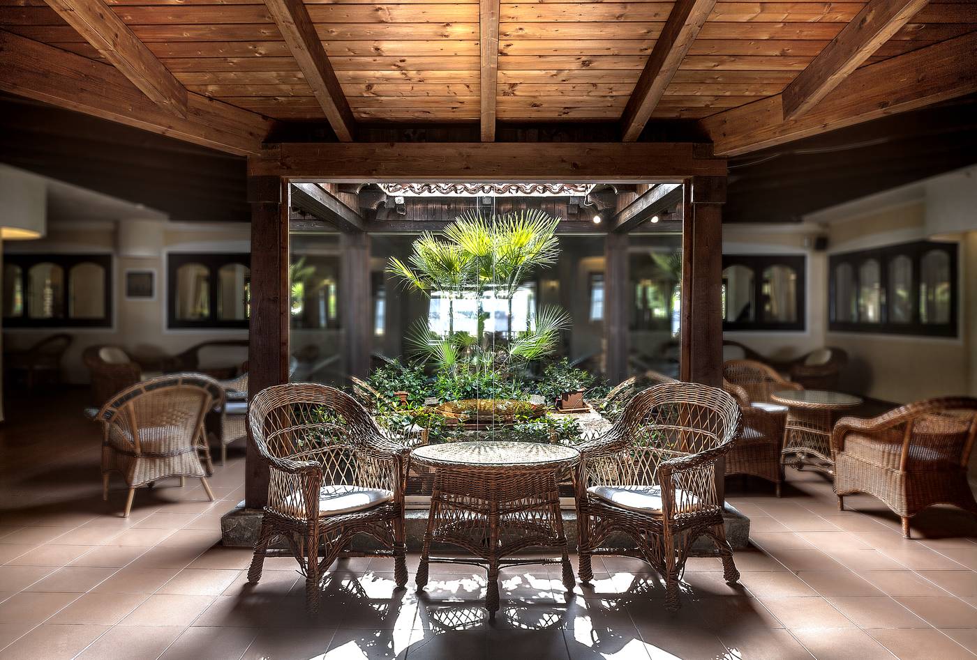 Grand Hotel Smeraldo Beach-Italy-BAJA SARDINIA-ARZACHENA-Lobby-7