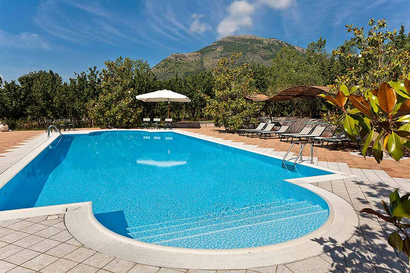 Villa-Rizzo-Hotel-Resort---Spa-Pool-4