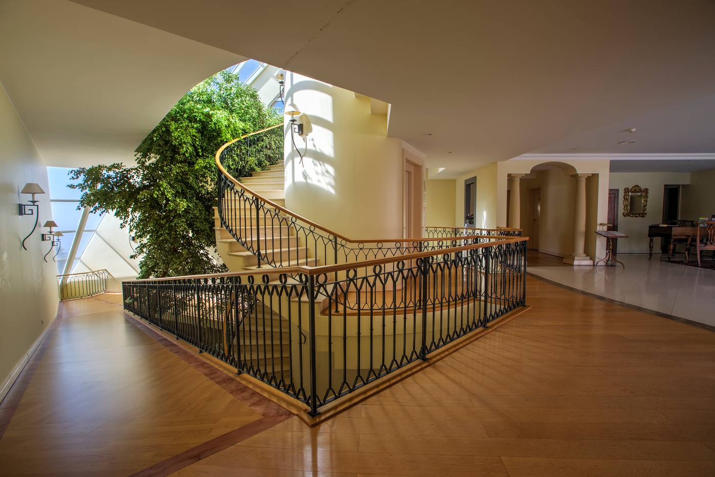 Quinta-do-Estreito-Vintage-House-Lobby-27